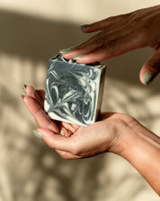 Ekologisk handgjord tvål -  Coal & Clay - Detox Soap med Tea tree, Lavendel och Mynta