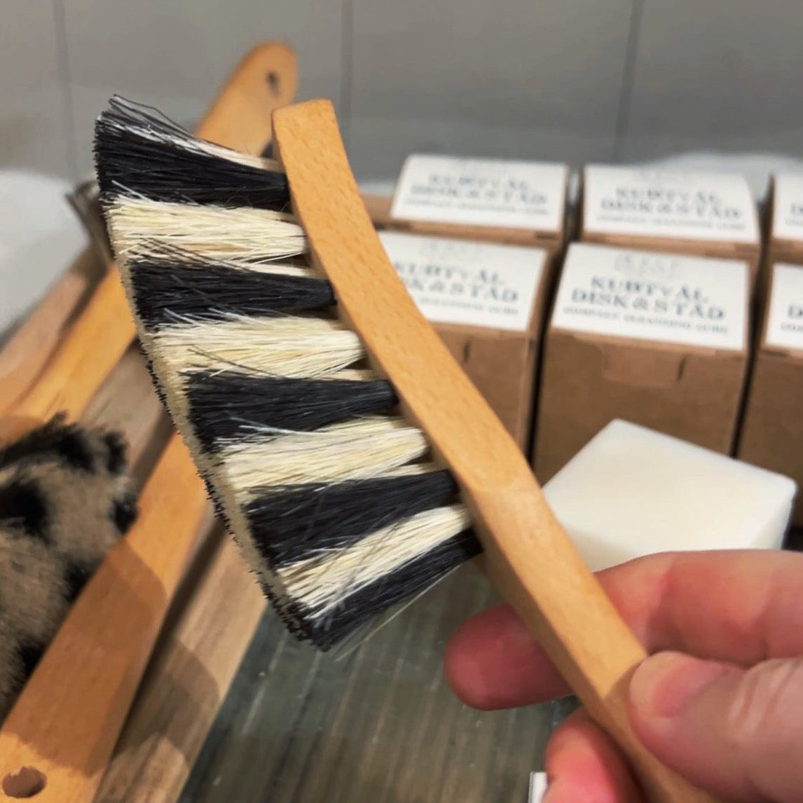 Hand-tied dish brush in oiled birch