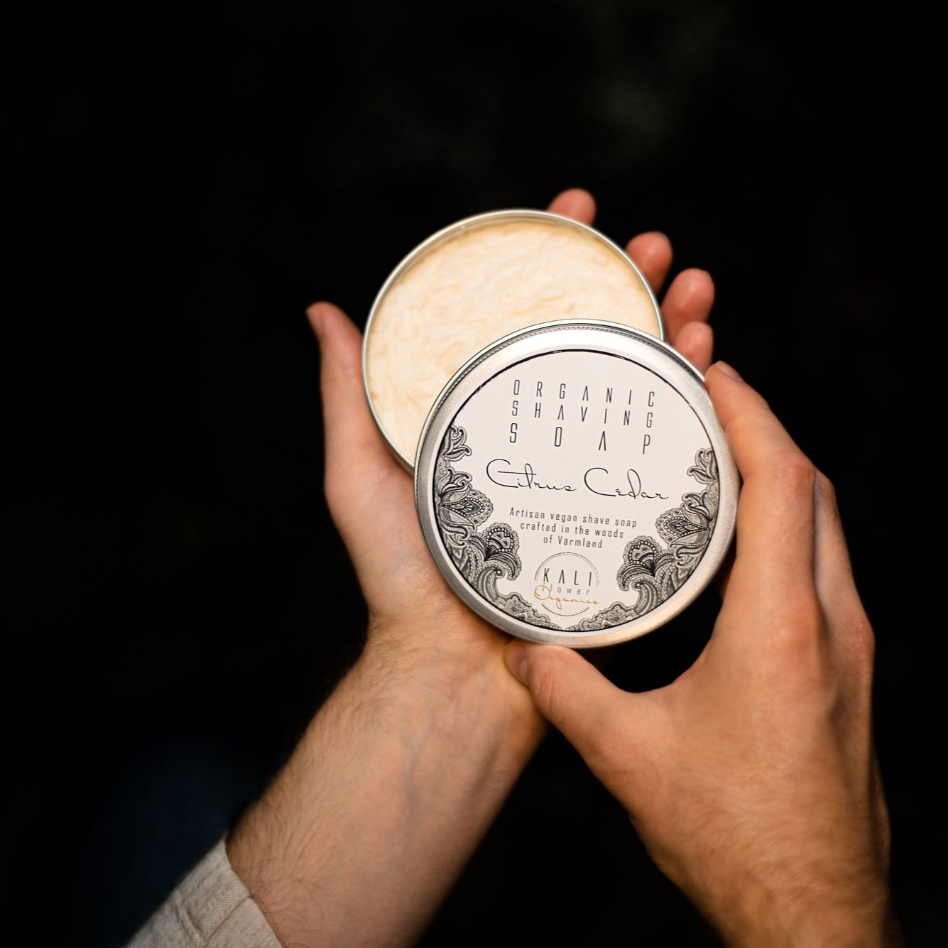 Vegan artisan Shaving Soap - Citrus and Cedarwood