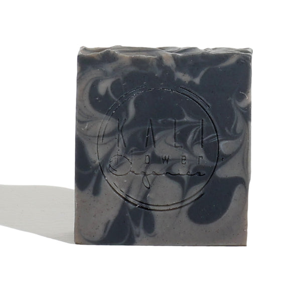 Ekologisk handgjord tvål - Black Clay - Svartlera med lakritsrot