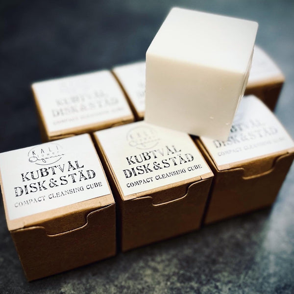 Compact Cleansing Cube